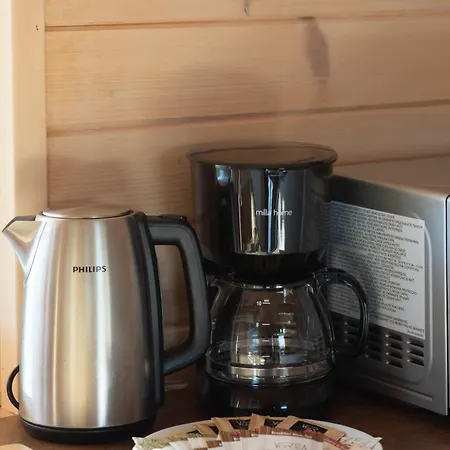 Caloroczne Drewniane W Urokliwej Okolicy By Renters *