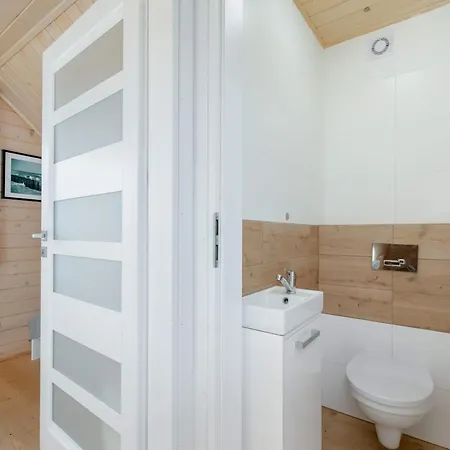 アパート Caloroczne Drewniane W Urokliwej Okolicy By Renters