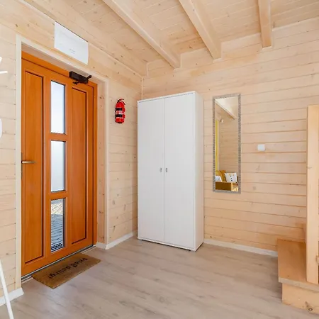 Drewniane Wakacyjne W Urokliwej Okolicy By Renters